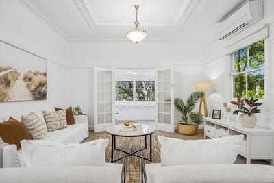 /international/au/1-169-gertrude-street-gosford-nsw-148712992/