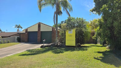 /international/au/1-11-orkney-place-labrador-qld-152407624/