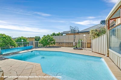 /international/au/35-latour-street-australind-wa-148604444/?lang=en