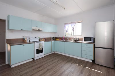 /international/au/7-shaw-street-julia-creek-qld-136088434/