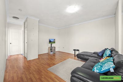/international/au/8-86-broadway-punchbowl-nsw-151327488/