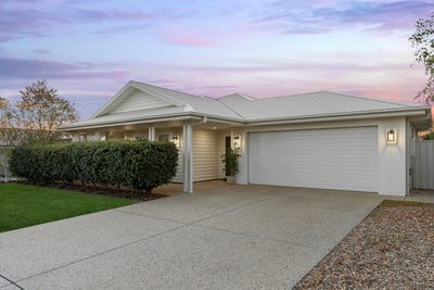 /international/au/17-bondi-crescent-gobbagombalin-nsw-151164940/