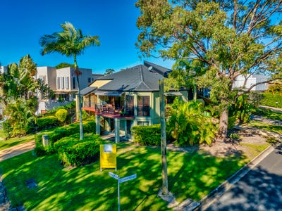 /international/au/1-7-sandown-avenue-bundall-qld-148444692/?lang=en