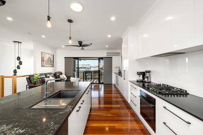 /international/au/2-226-stratton-terrace-manly-qld-150763048/