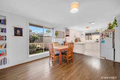 /international/au/26-polly-woodside-drive-altona-meadows-vic-152239848/