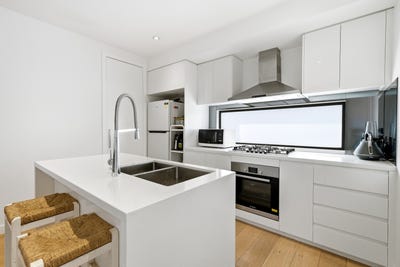 /international/au/3-85-thames-street-box-hill-vic-151178420/
