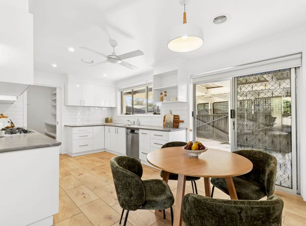 16 Howitt Avenue, Corio, Vic 3214
