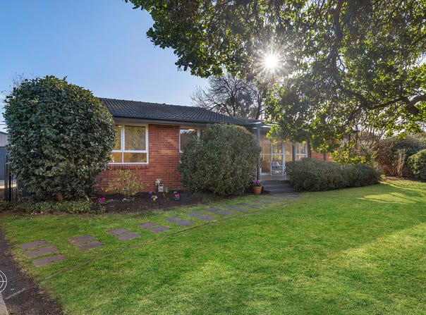 5 Lynd Place, Downer, ACT 2602