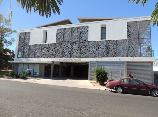 1/11 St Francis Drive, Moranbah, Qld 4744