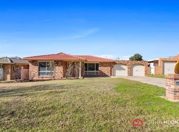 106 Dalman Parkway, Glenfield Park, NSW 2650