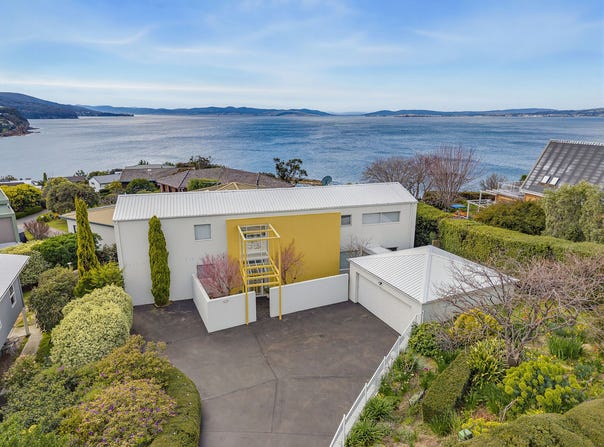 31 Suncoast Drive, Blackmans Bay, Tas 7052