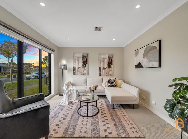 9 Montmarte Drive, Truganina, Vic 3029