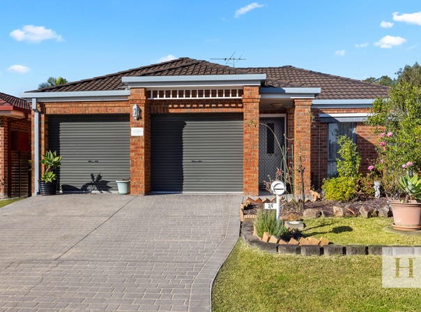 24 Newton Place, Blue Haven, NSW 2262
