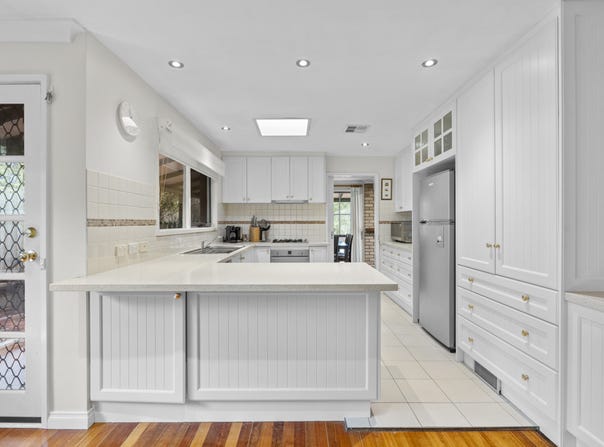 7 Angus Court, Eltham North, Vic 3095