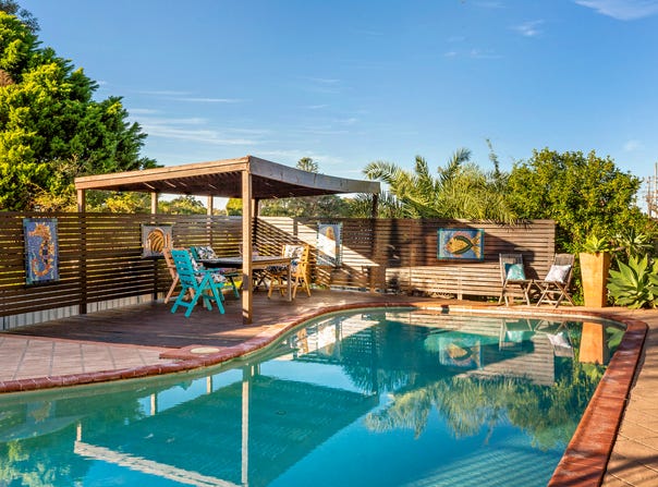 9 Silver Birch Close, Caves Beach, NSW 2281