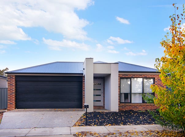 10 Elstead Drive, Strathdale, Vic 3550