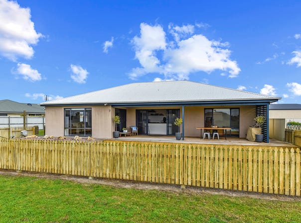7 De Guichen Drive, Robe, SA 5276