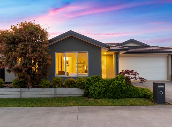 4 Addison Close, Officer, Vic 3809