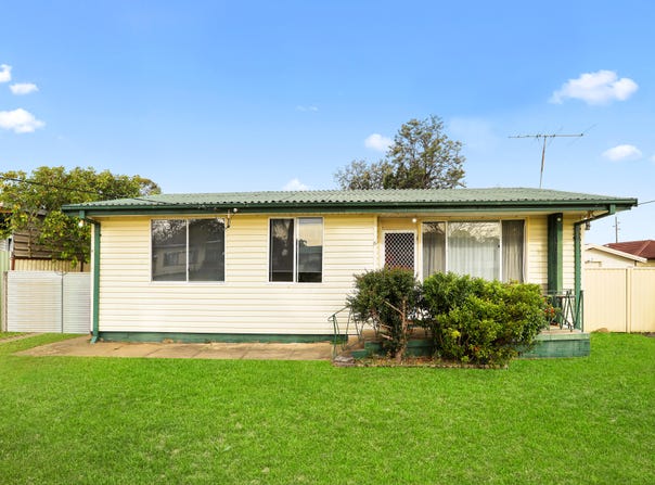 6 & 6a Wilga Street, North St Marys, NSW 2760