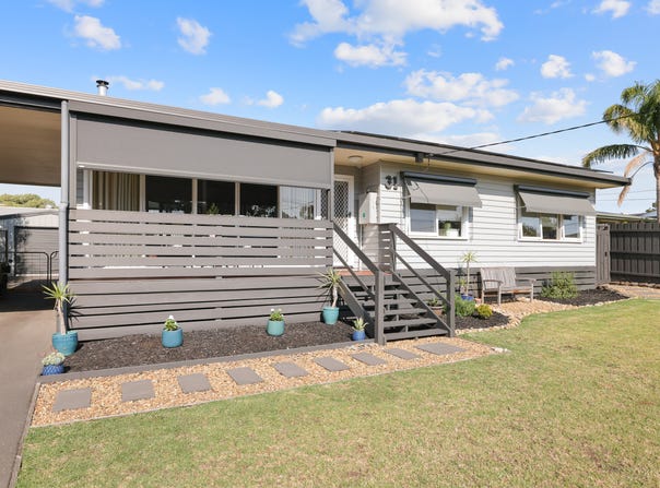 31 Pine Avenue, Cowes, Vic 3922