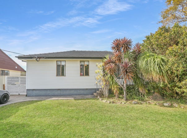 13 Hooka Creek Road, Berkeley, NSW 2506