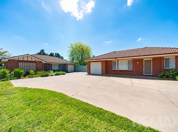 1 & 2/54 Undurra Drive, Glenfield Park, NSW 2650