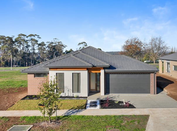 Lot 111 Ventura Road, via 70 Gardner & Holman Road, Drouin, Vic 3818