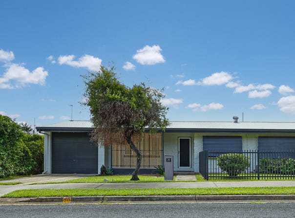 20 Fairview Street, Bayview Heights, Qld 4868