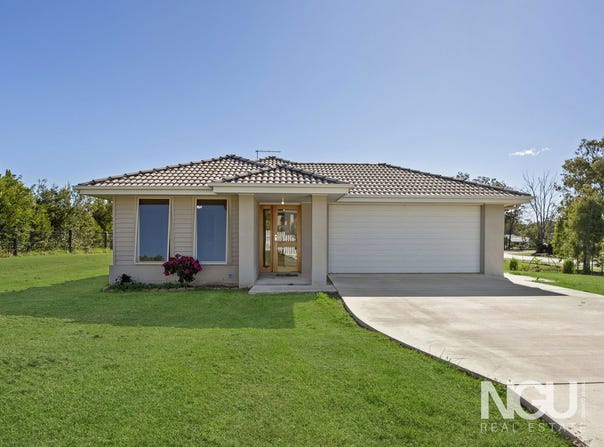 2 Westwood Crescent, Hatton Vale, Qld 4341