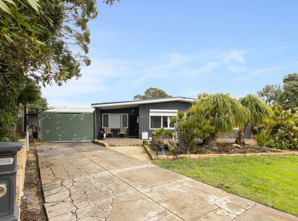 11 Barlow Court, Lockridge, WA 6054