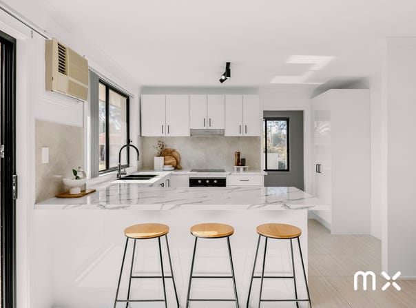 1 Parkdale Avenue, Horsley, NSW 2530