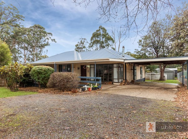 12 Victoria Road, Kinglake, Vic 3763
