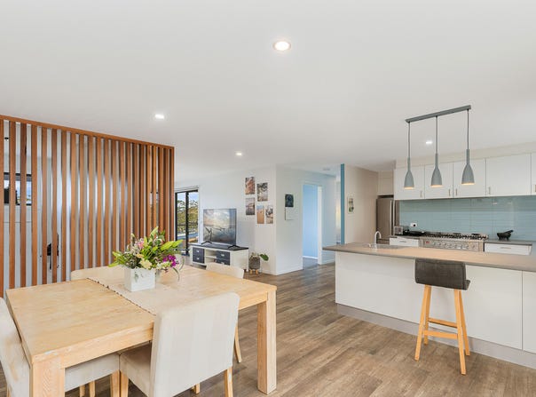 8 Robin Close, Merimbula, NSW 2548