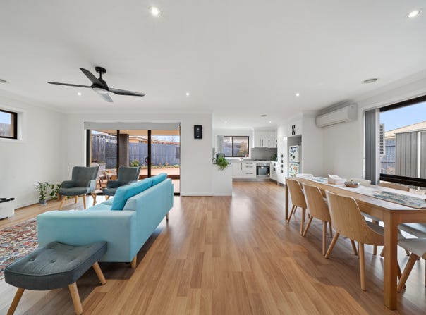 4 Herring Place, MacGregor, ACT 2615