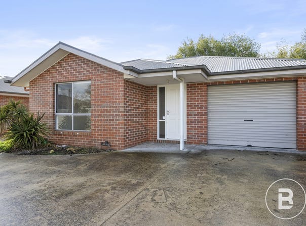 2/105a Yarrowee Street, Sebastopol, Vic 3356