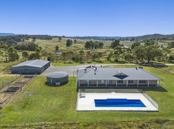 127 Long Swamp Road, Goulburn, NSW 2580