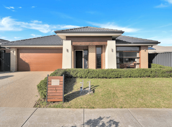 4 Uralla Street, Manor Lakes, Vic 3024