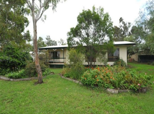 16 Gowrie Street, Kingsthorpe, Qld 4400