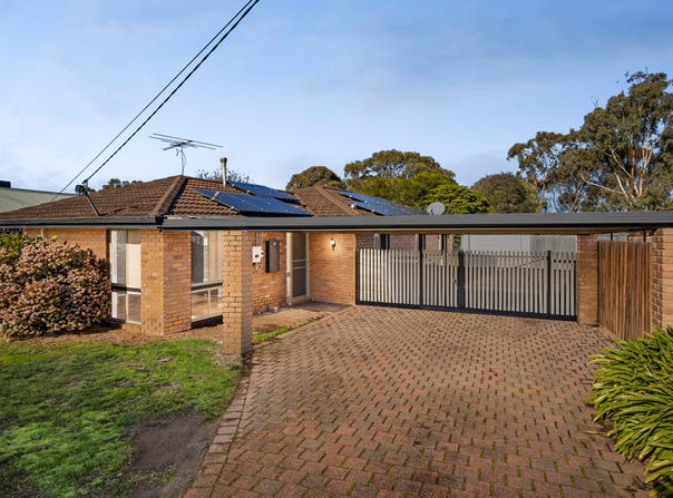81 Charter Road West, Sunbury, Vic 3429