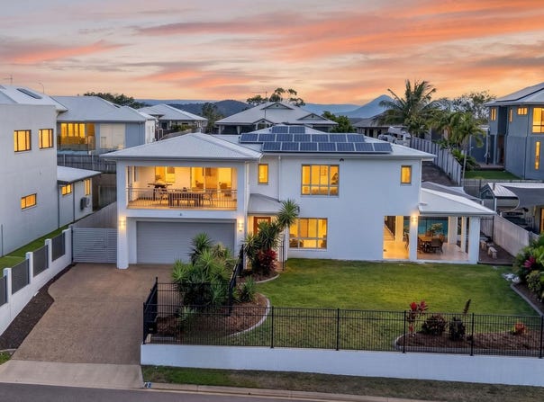 13 Cashell Crescent, Bushland Beach, Qld 4818