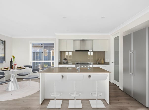 32 Renwick St, Catherine Field, NSW 2557