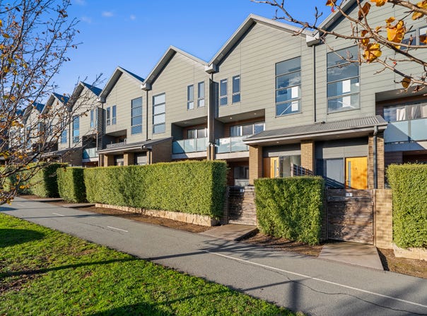 2/2 Hoffman Street, Moncrieff, ACT 2914