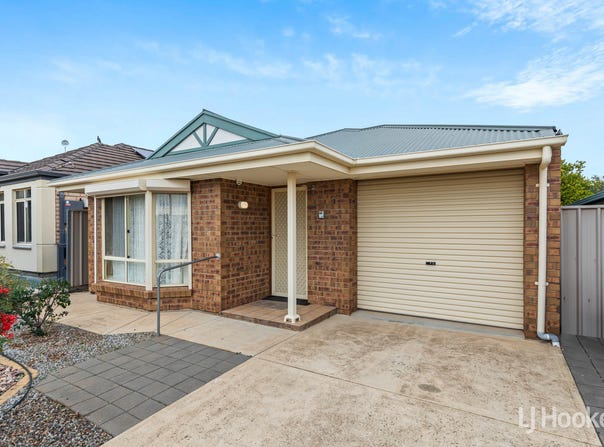 12 Spaxton Crescent, Craigmore, SA 5114