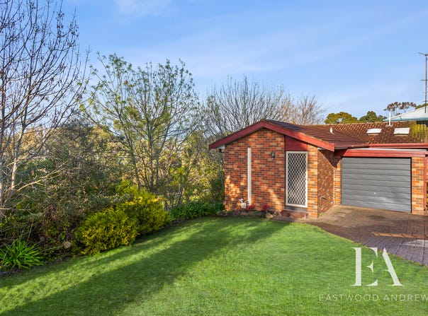1/1 Charolais Court, Belmont, Vic 3216