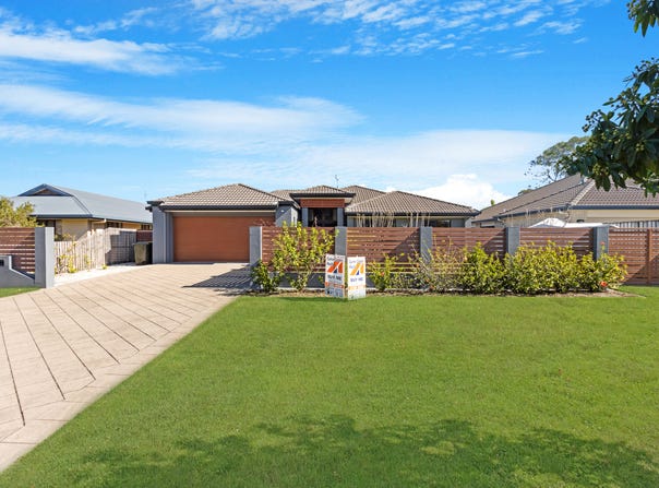 16 Murphy Street, Point Vernon, Qld 4655