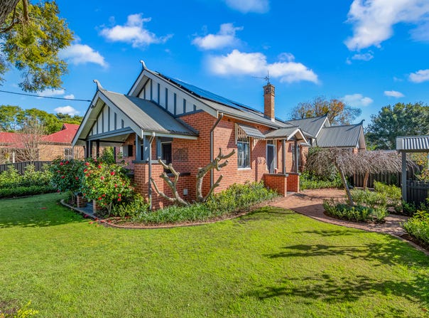 22 Nillo Street, Lorn, NSW 2320