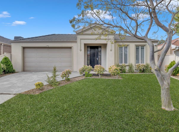 12 Colchester Circuit, Roxburgh Park, Vic 3064