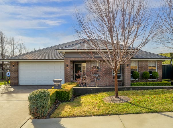 131 Diamond Drive, Orange, NSW 2800