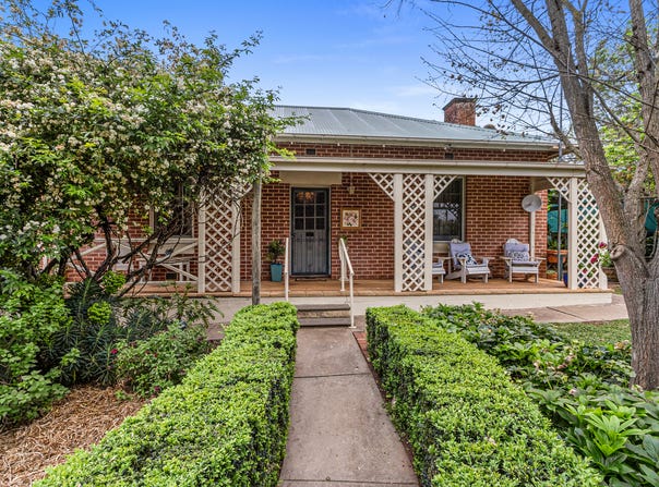 1 Hill Street, Saddleworth, SA 5413