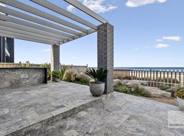 4 Topsails Close, Werribee South, Vic 3030